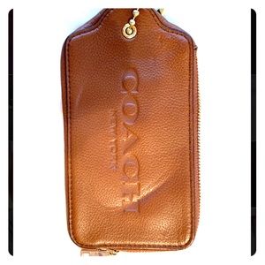 NWOT Coach Wristlet